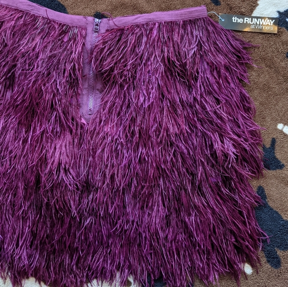 OSTRICH SKIRT - Picture 4 of 5